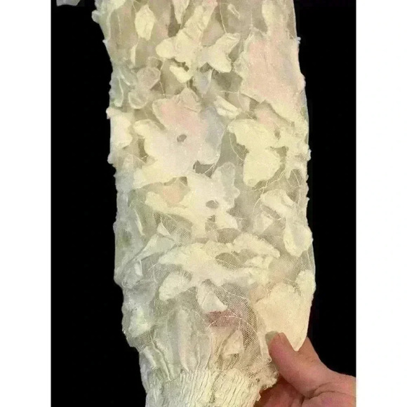 Lace Boho Ivory Floral Women’s Long Sleeve Top Ruffle Neckline Elasticized Waist - Picture 8 of 9